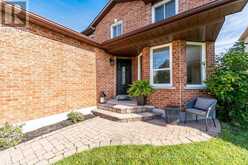 923 LAVIS COURT | Oshawa Ontario | Slide Image Three