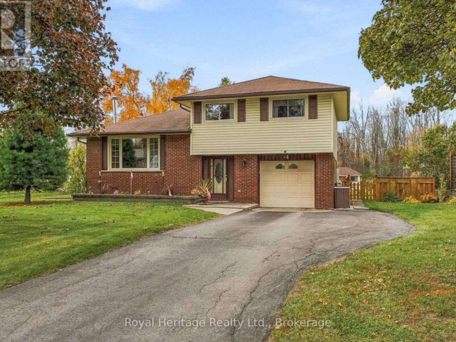 54 BAYLEA DRIVE, Quinte West, Ontario K8V 5P5
