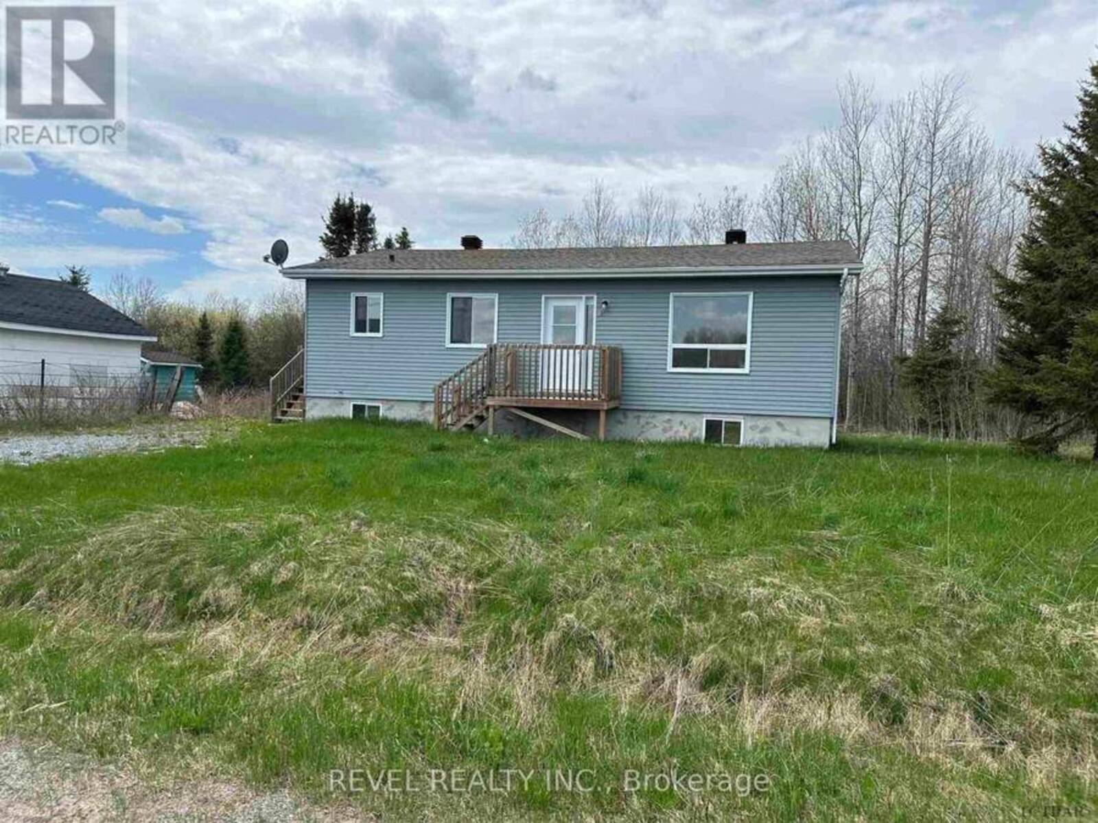 720 EDWARD AVENUE, Black River-Matheson, Ontario P0K 1C0