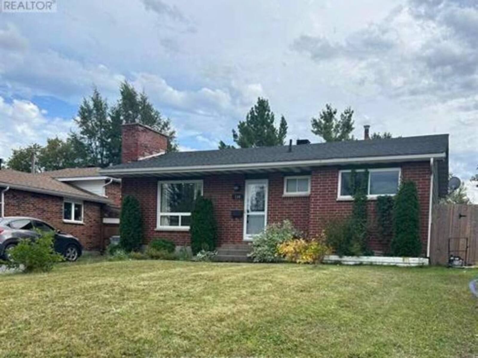 134 ERIC CRES PINE, Timmins, Ontario P0K 1K0