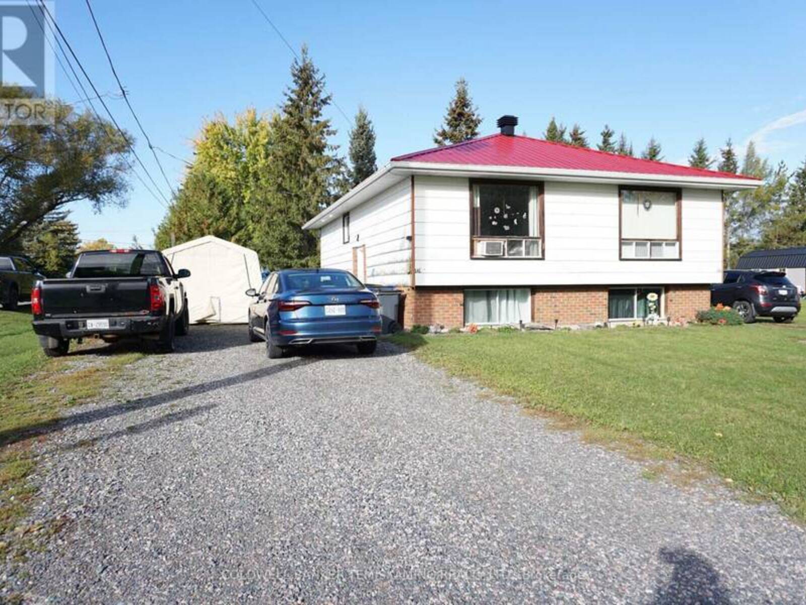 141 & 143 STATION STREET, Temiskaming Shores, Ontario P0J 1R0