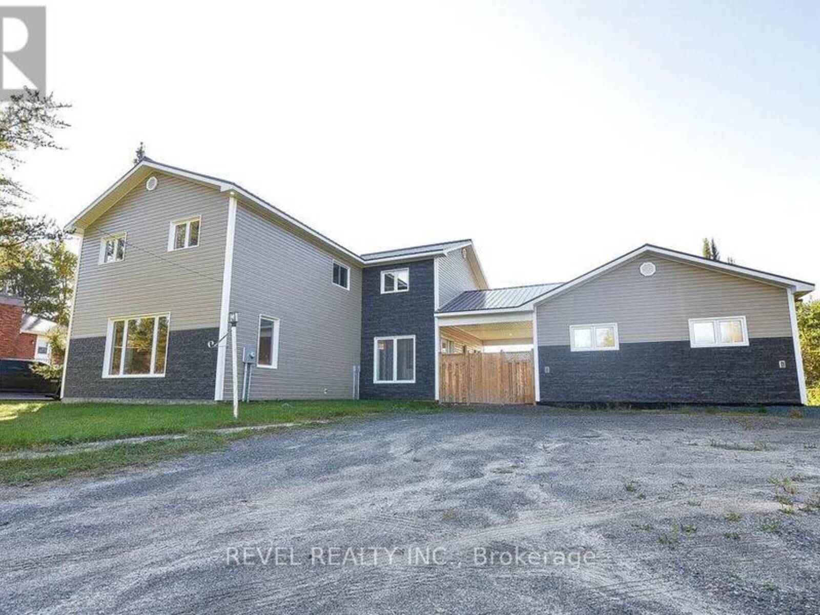 1221 DALTON ROAD, Timmins, Ontario P4N 7C2