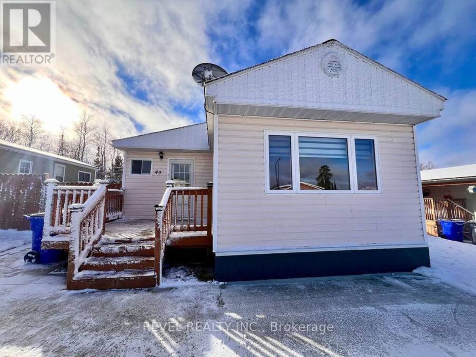 49 FOOTHILLS LANE, Timmins, Ontario P4N 8R9