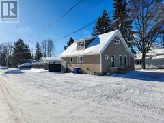 42 5TH AVENUE Englehart Ontario, P0J 1H0