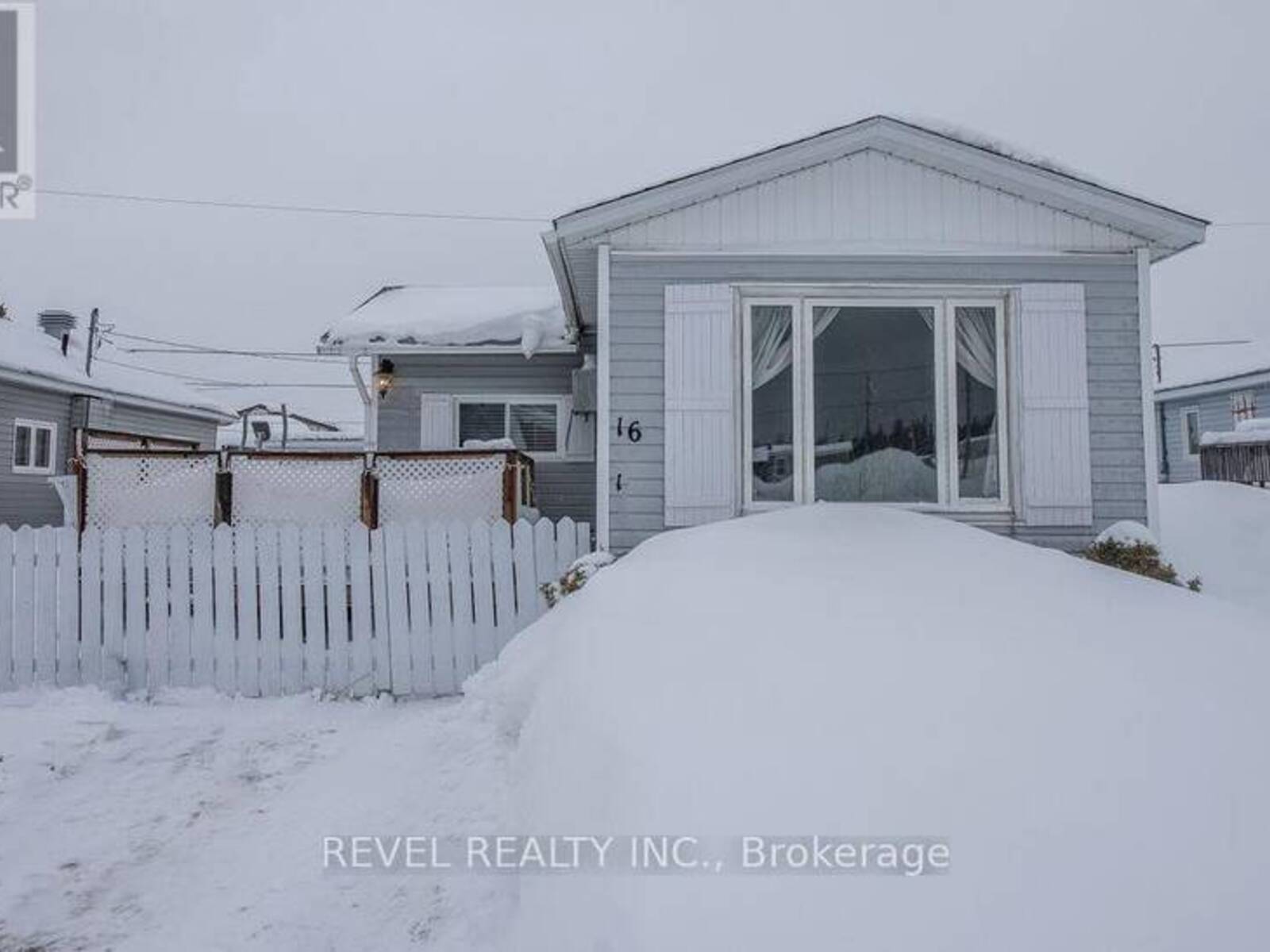 16 CRYSTAL AVENUE, Timmins, Ontario P4N 0C6