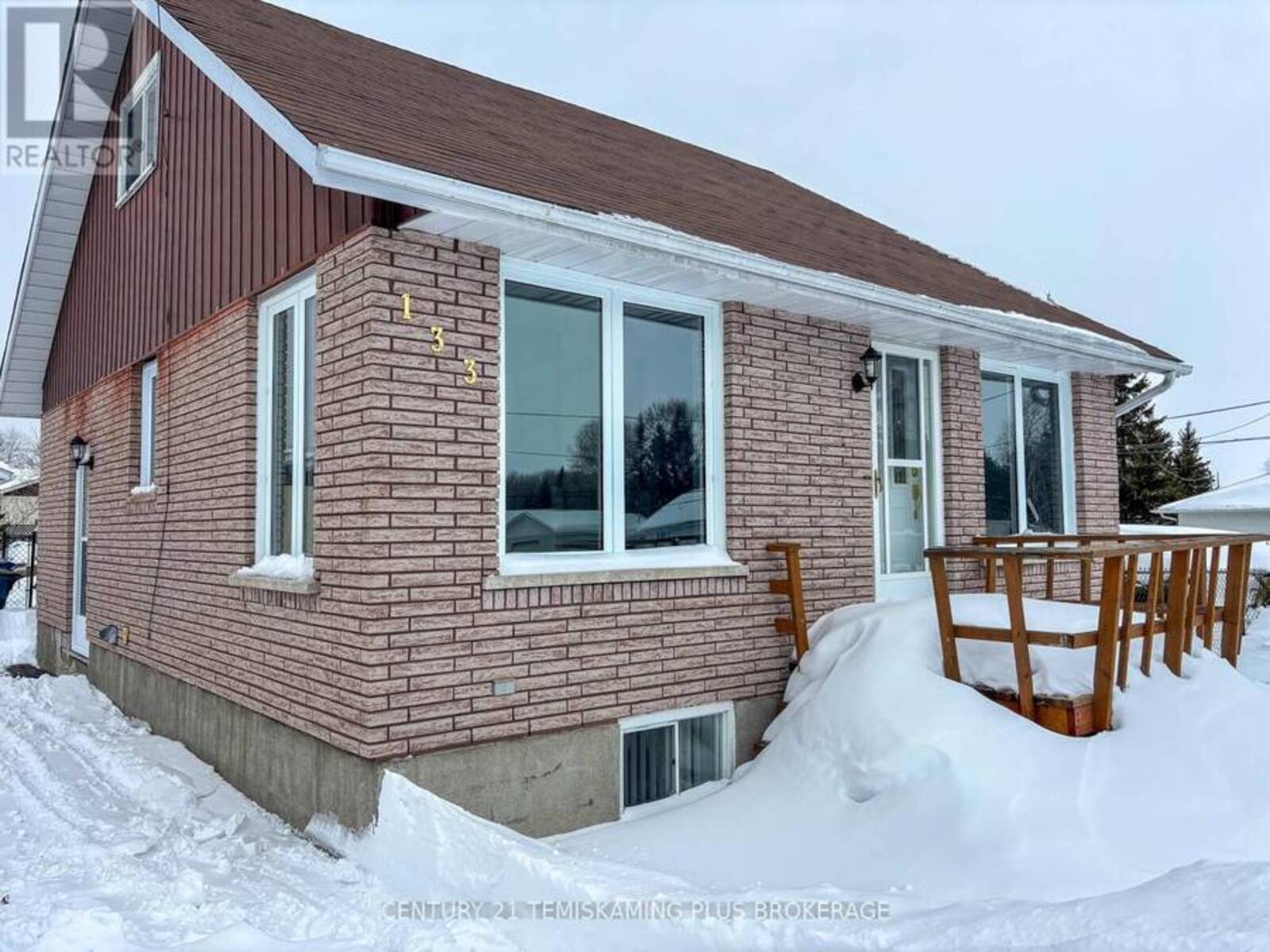 133 STATION STREET, Temiskaming Shores, Ontario P0J 1R0