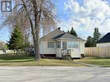 60 EGERTON STREET | Kapuskasing Ontario | Slide Image Three