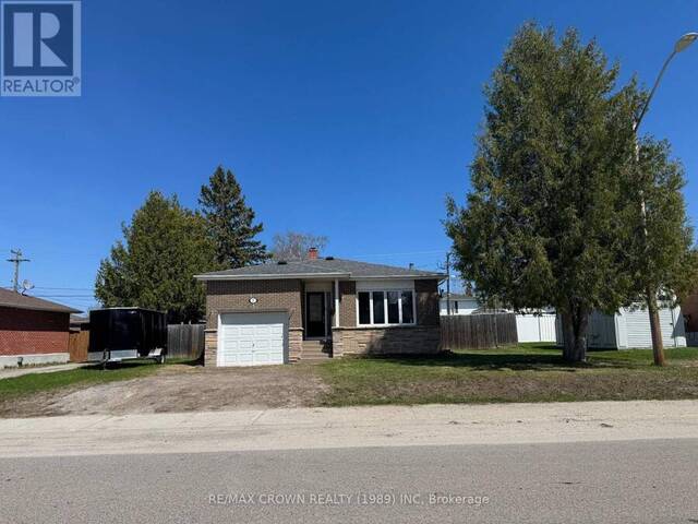 27 OTTAWA STREET Kapuskasing Ontario, P5N 1Y6 - 3 Bedrooms Home For Sale