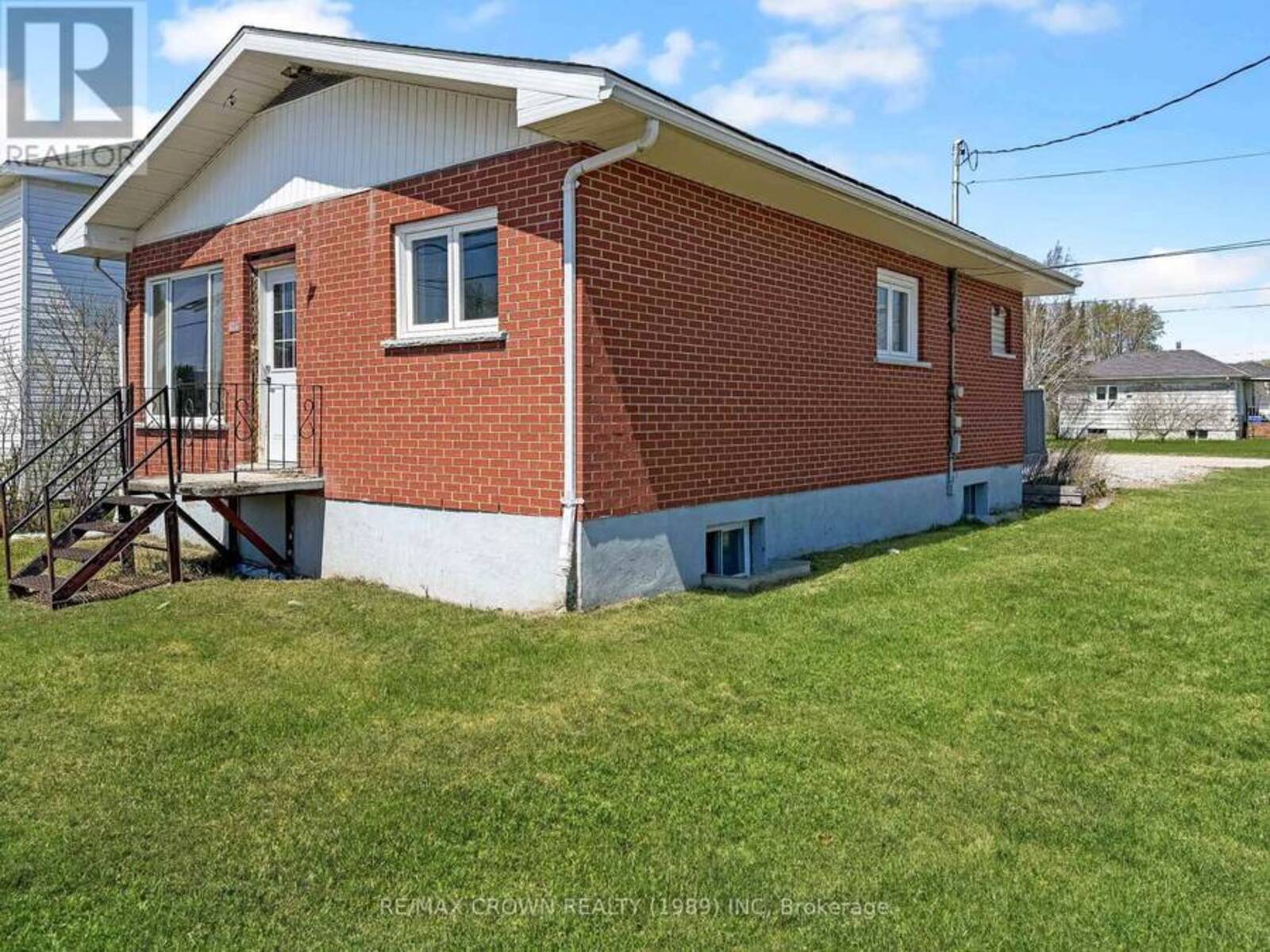 116 BRUNETVILLE ROAD, Kapuskasing, Ontario P5N 2G4