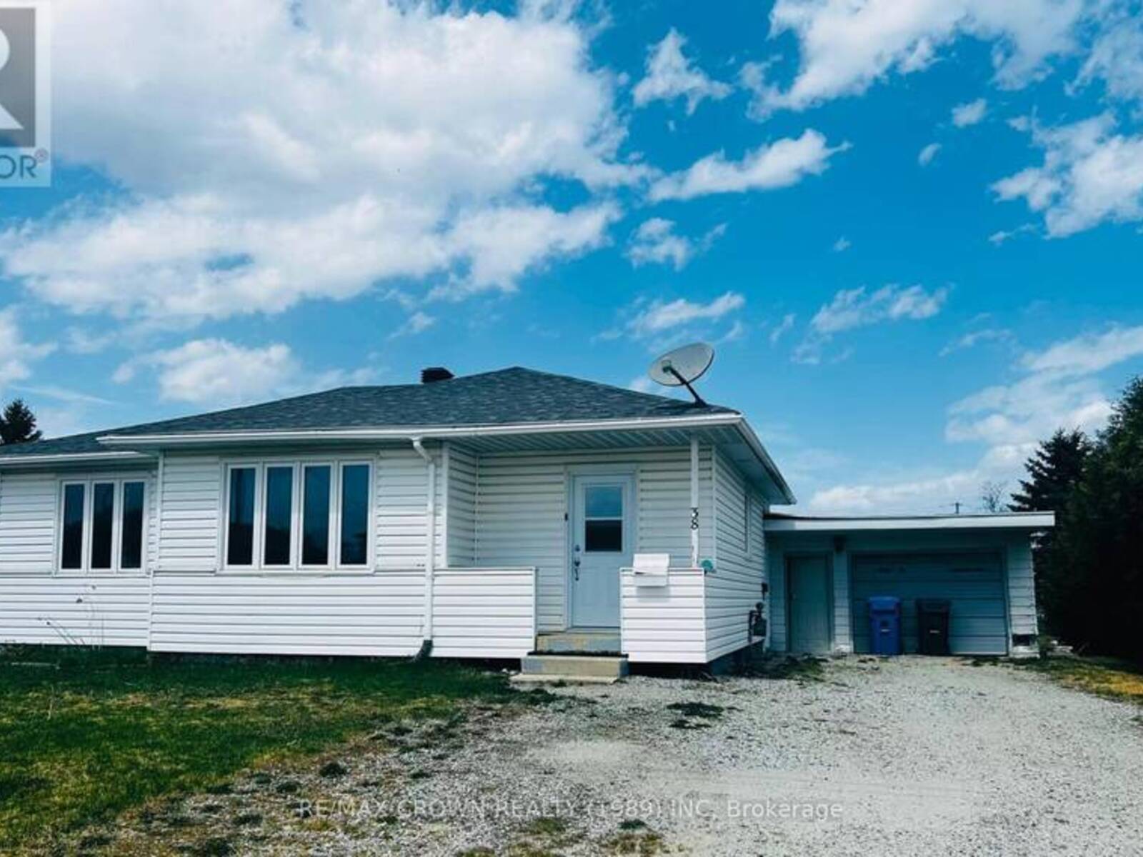 38 COURNOYER STREET, Kapuskasing, Ontario P5N 2N3