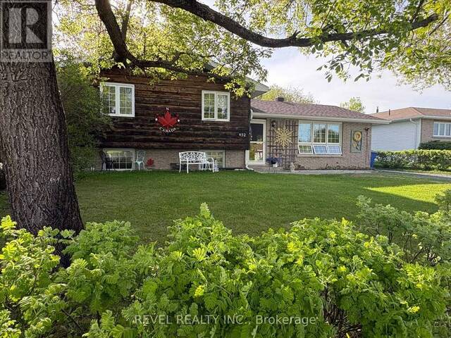 452 ELEVENTH AVENUE Cochrane Ontario, P0L 1C0 - 3 Bedrooms Home For Sale