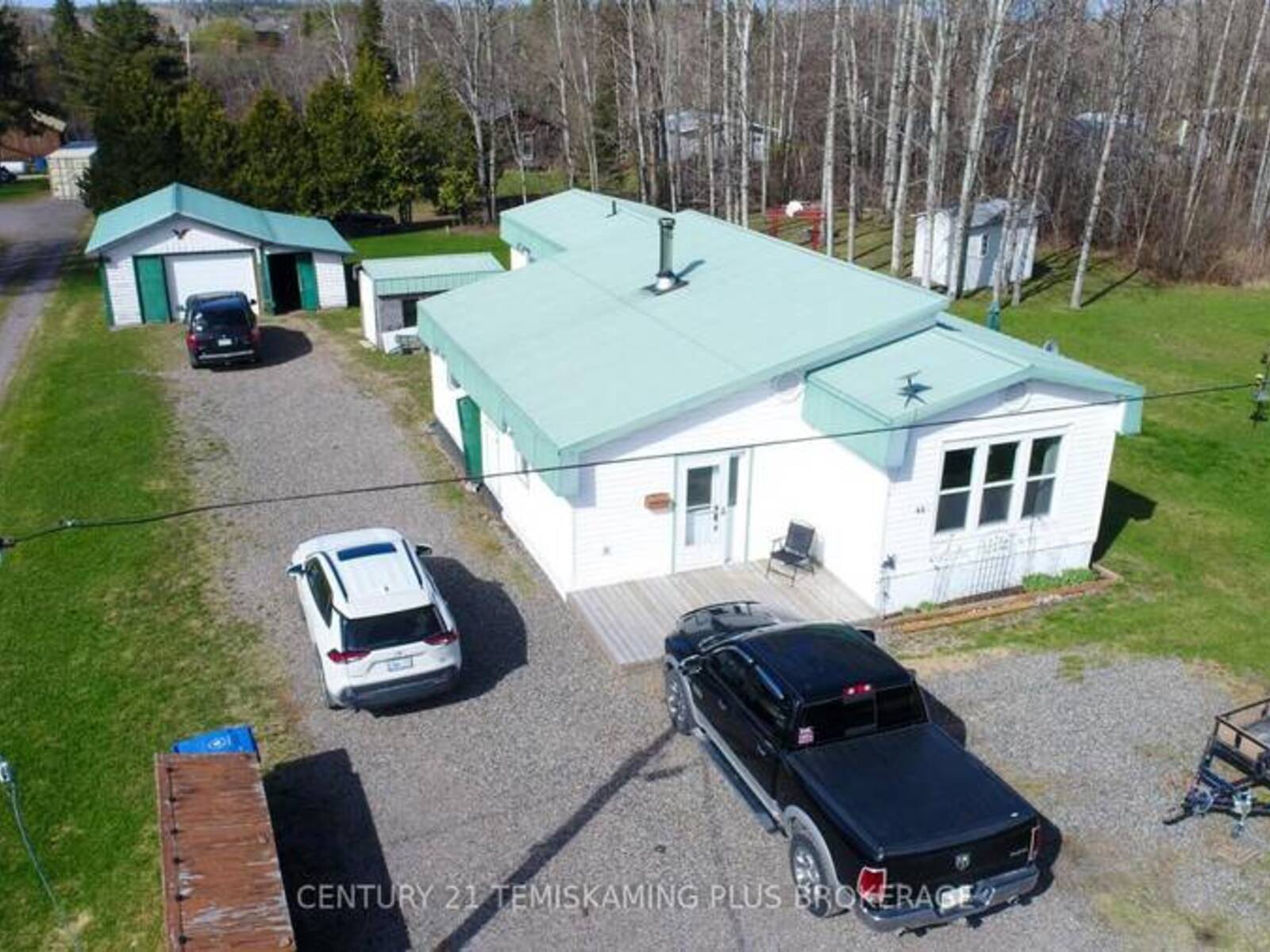 46 FIFTH STREET W, James, Ontario P0J 1G0