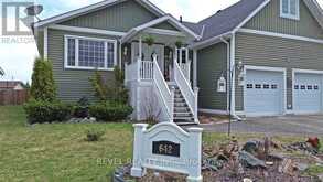 642 MAJESTIC STREET | Iroquois Falls Ontario | Slide Image Three