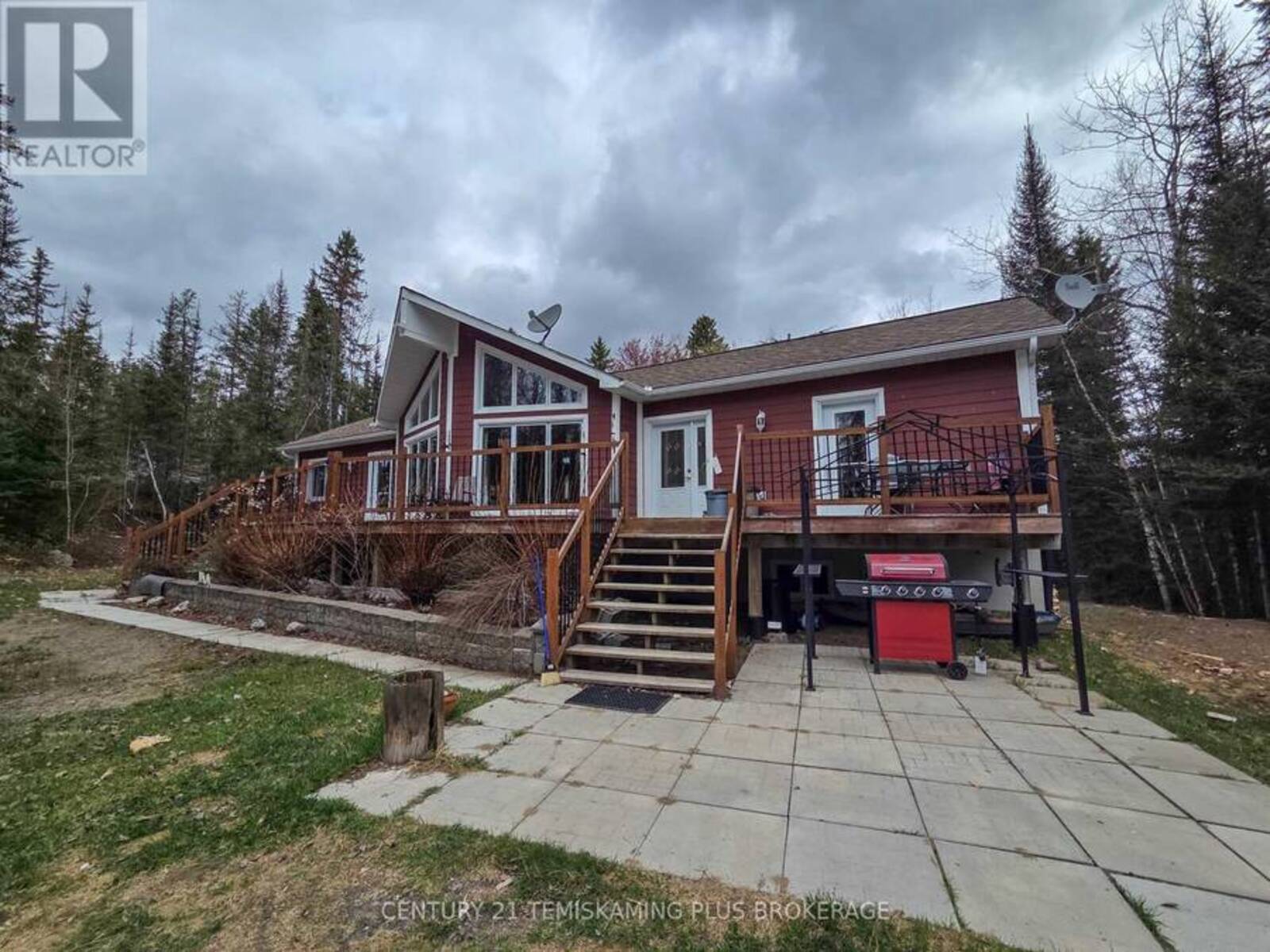 488011 CHAMBERLAIN 6 ROAD, Englehart, Ontario P0J 1H0
