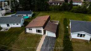 82 NEESOMADINA AVENUE | Hornepayne Ontario | Slide Image Three