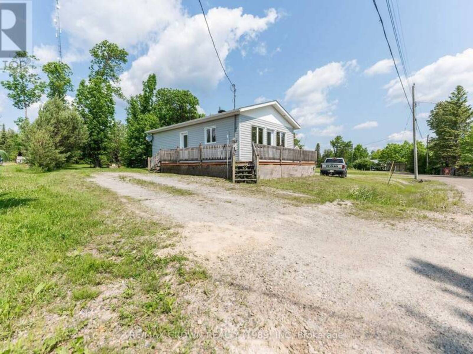 MOONBEAM - 200 LEFEBVRE PENINSULA ROAD, Kapuskasing, Ontario P0L 1V0
