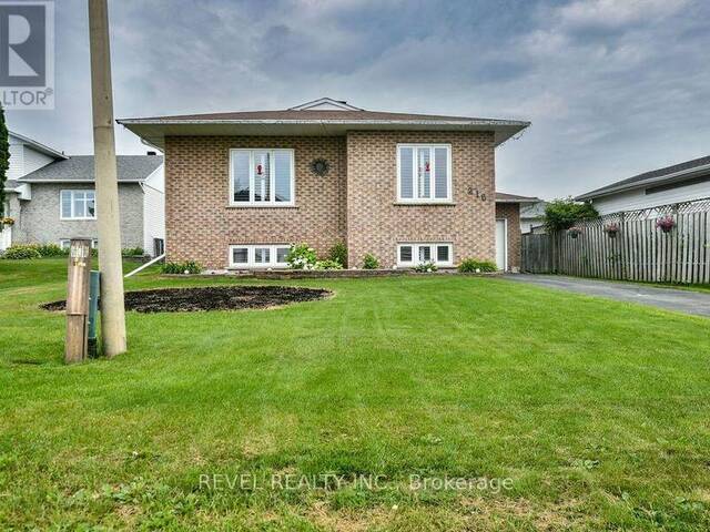 216 RENEE PLACE Timmins Ontario, P4P 1E8 - 4 Bedrooms Home For Sale