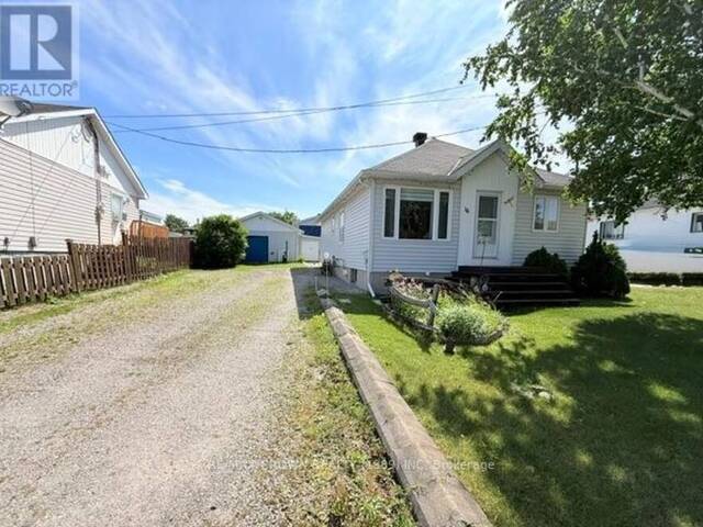 16 ONTARIO STREET Kapuskasing Ontario, P5N 2J5 - 3 Bedrooms Home For Sale