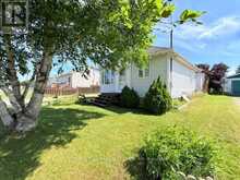 16 ONTARIO STREET | Kapuskasing Ontario | Slide Image Three