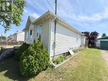 16 ONTARIO STREET | Kapuskasing Ontario | Slide Image Four