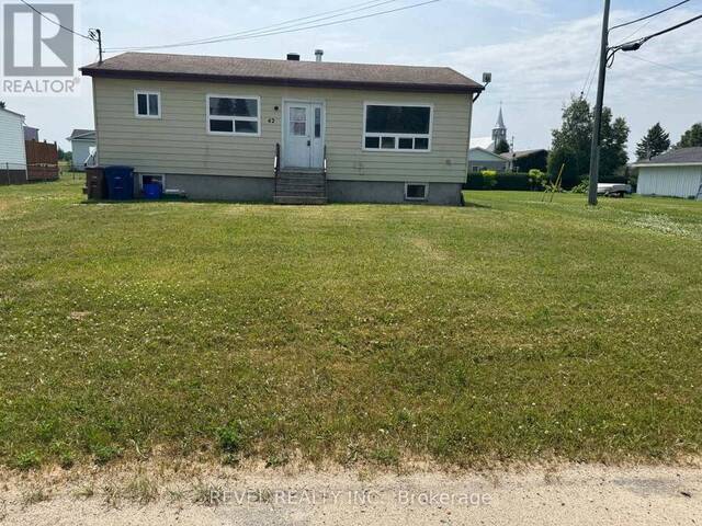 42 GAUTHIER STREET Kapuskasing Ontario, P0L 1G0 - 4 Bedrooms Home For Sale