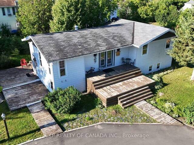 34 SEVENTH STREET W Cochrane Ontario, P0L 1C0 - 4 Bedrooms Home For Sale
