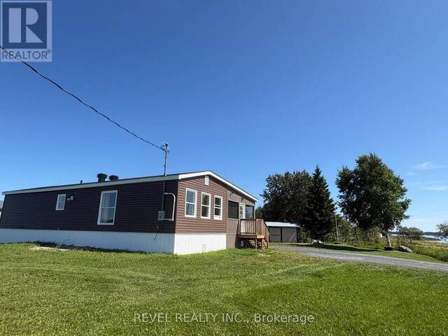 585 CONC 6 & 7 CONCESSION Cochrane Ontario, P0L 1C0 - 2 Bedrooms Home For Sale