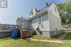 40 BOWMAN AVENUE | Kapuskasing Ontario | Slide Image Forty