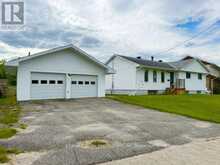 4 NIAGARA STREET | Kapuskasing Ontario | Slide Image Three