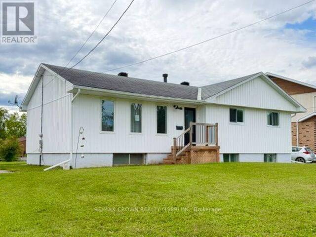 4 NIAGARA STREET Kapuskasing Ontario, P5N 2B8 - 5 Bedrooms Home For Sale