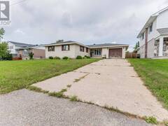 3 CLARK STREET Kapuskasing Ontario, P5N 1L3