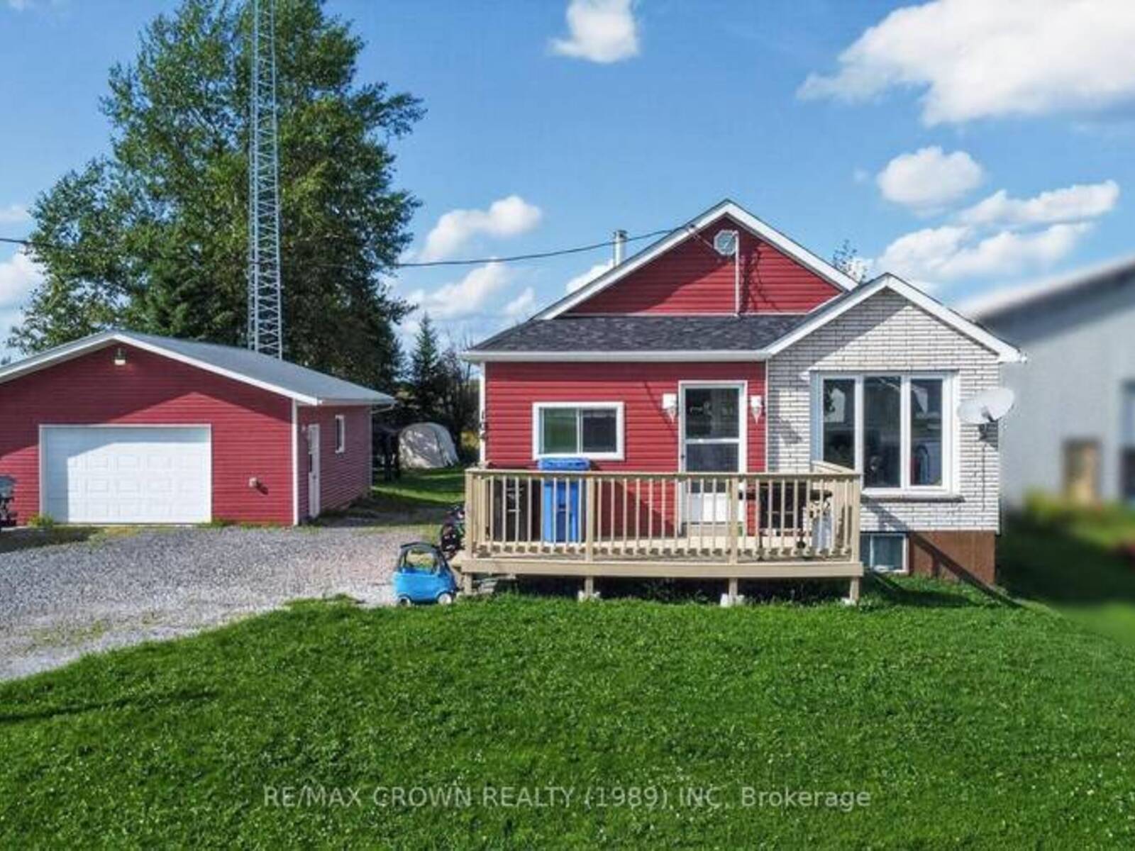 104 MAXIME BRISSON ROAD, Mattice-Val Côté, Ontario P0L 2E0