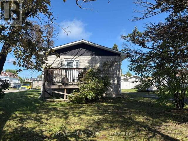 1 CREE ROAD Cochrane Ontario, P0L 1C0 - 4 Bedrooms Home For Sale