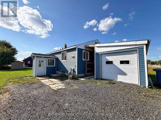 45 HIGHWAY 11 HIGHWAY Smooth Rock Falls Ontario, P0L 2B0 - 5 Bedrooms Home For Sale