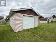 30 EIGHTEENTH AVENUE | Cochrane Ontario | Slide Image Nine
