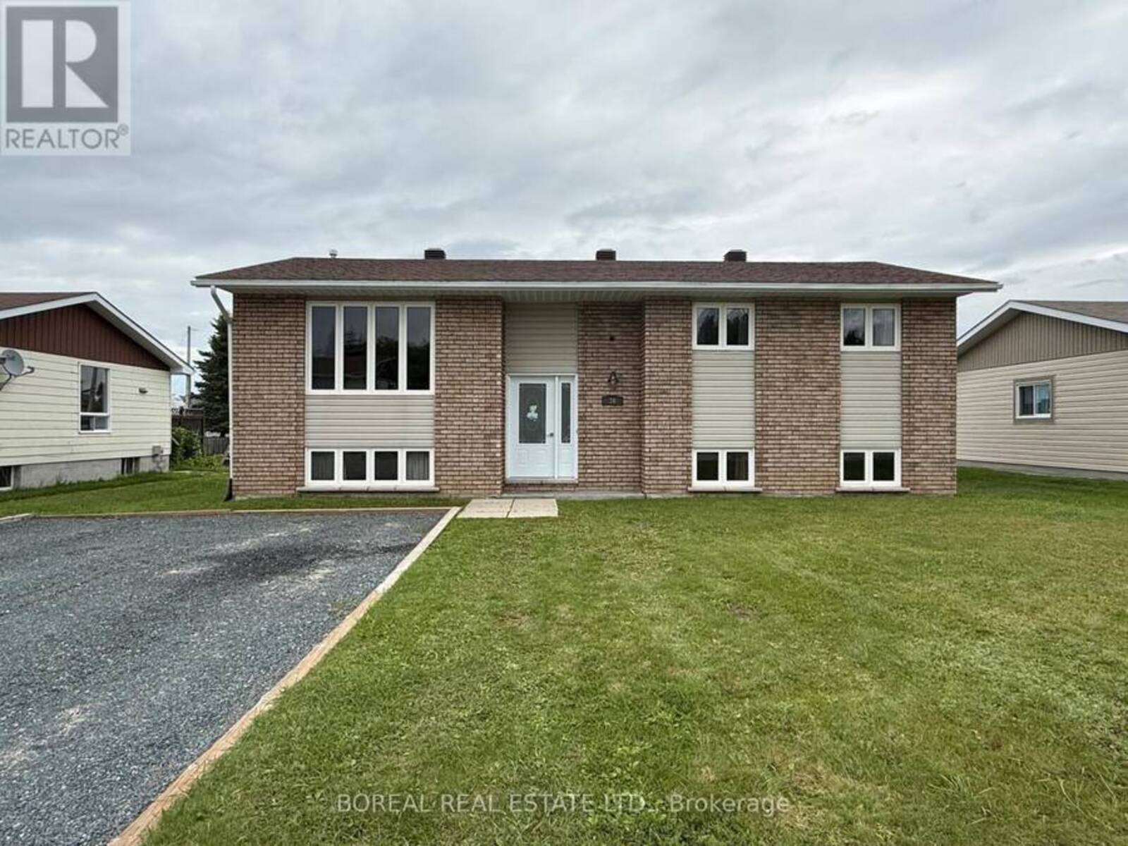 30 EIGHTEENTH AVENUE, Cochrane, Ontario P0L 1C0