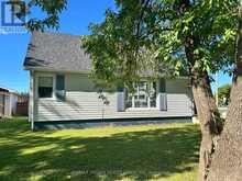 85 DOMINION AVENUE | Kapuskasing Ontario | Slide Image Three