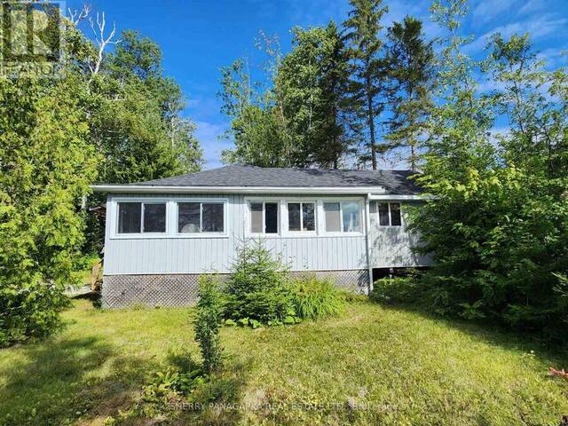 104 & 108 FENNAH ROAD Kirkland Lake Ontario, P0K 1T0 - 6 Bedrooms Waterfront Home For sale