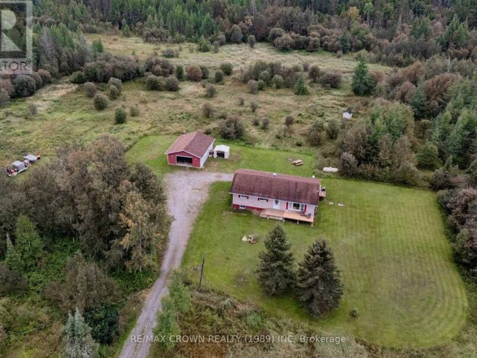 MOONBEAM - 12 ST JOSEPH ROAD, Kapuskasing, Ontario P0L 1V0