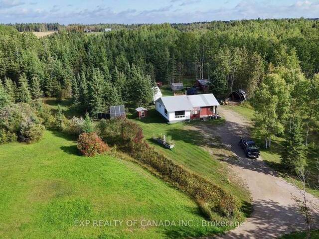 2726 ON-579 Cochrane Ontario, P0L 1C0 - 2 Bedrooms Home For Sale