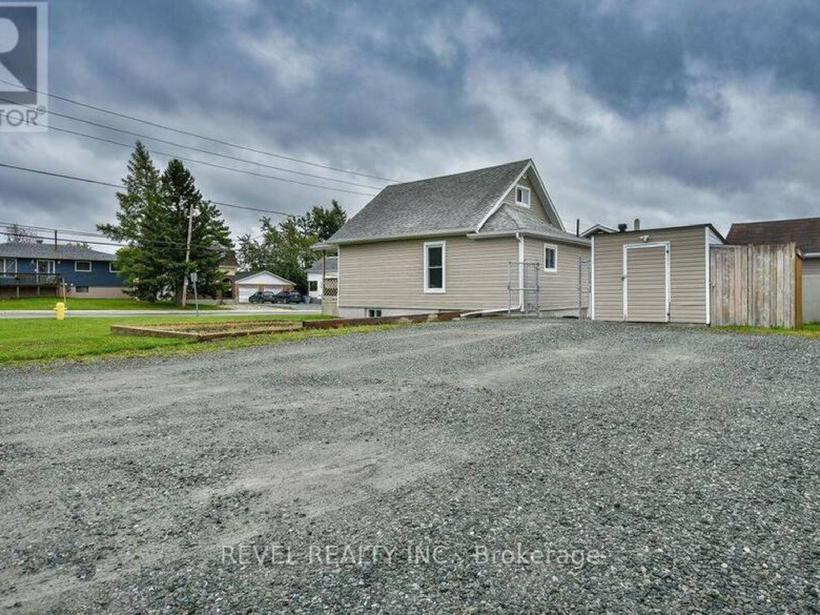 583 MACLEAN DRIVE, Timmins, Ontario P4N 4W9