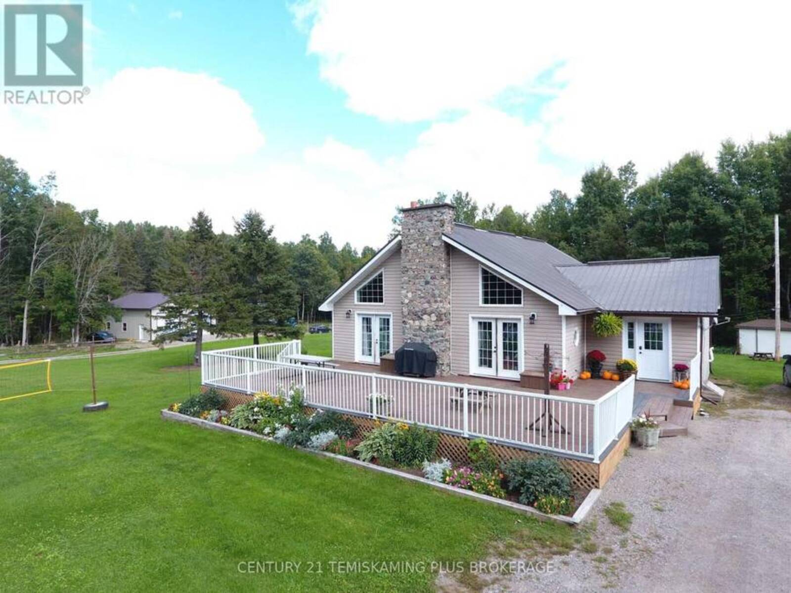 257039 HILLVIEW ROAD, Temiskaming Shores, Ontario P0J 1P0