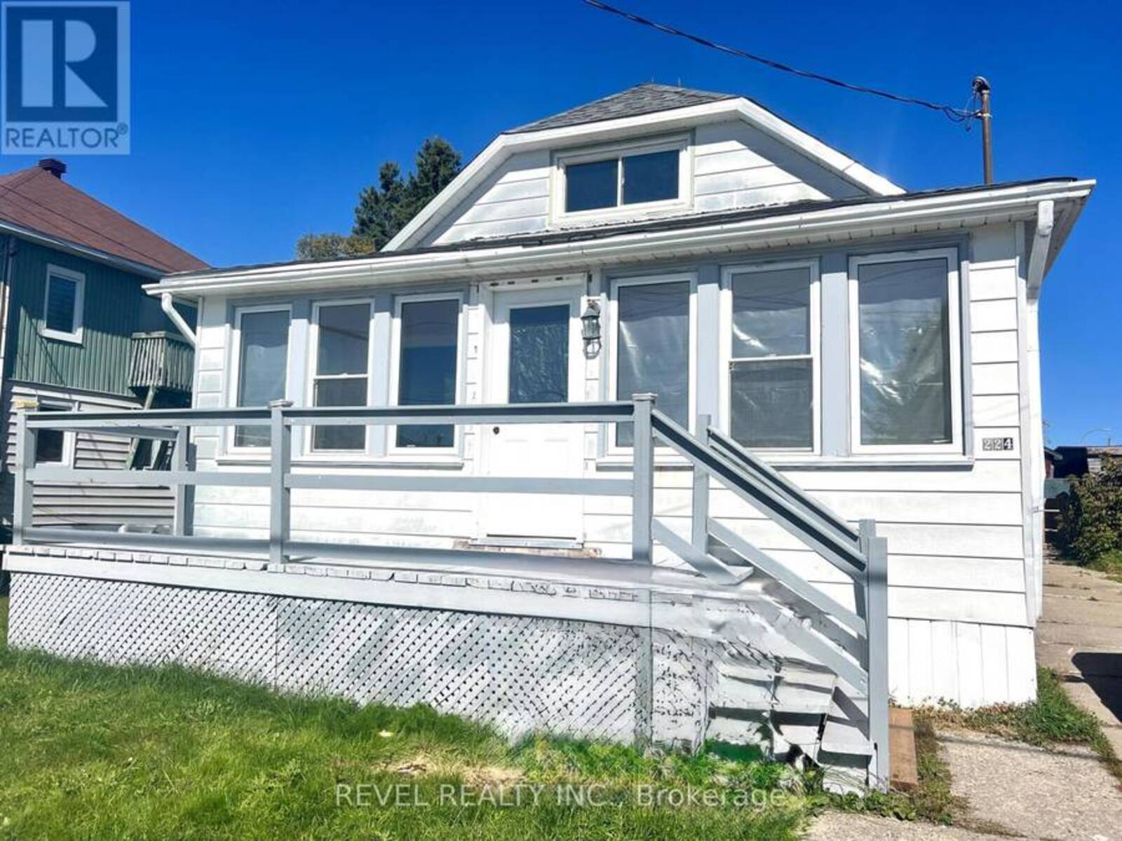 224 MAIN STREET, Smooth Rock Falls, Ontario P0L 2B0