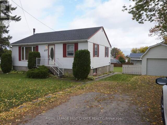 227 MERIDIAN AVENUE Temiskaming Shores Ontario, P0J 1K0 - 3 Bedrooms Home For Sale