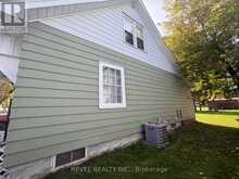 107 FIFTEENTH AVENUE | Cochrane Ontario | Slide Image Three