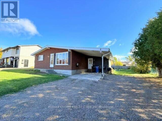 29 SEABORNE CRESCENT Kapuskasing Ontario, P5N 1L8 - 4 Bedrooms Home For Sale
