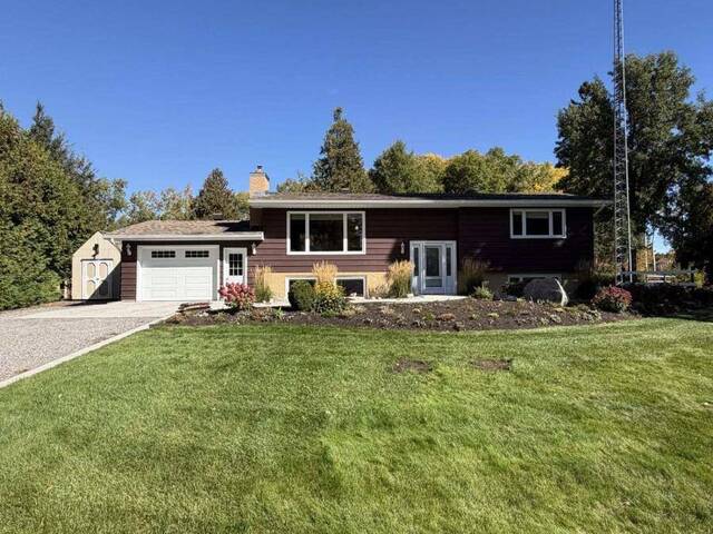 722027 GRANDVIEW DRIVE Temiskaming Shores Ontario, P0J 1P0 - 4 Bedrooms Home For Sale