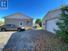 401 LAKEVIEW AVENUE S | Temiskaming Shores Ontario | Slide Image Four