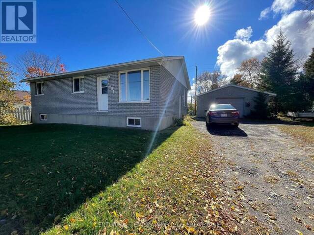 401 LAKEVIEW AVENUE S Temiskaming Shores Ontario, P0J 1R0 - 4 Bedrooms Home For Sale