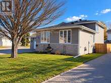 494 LYNWOOD DRIVE | Timmins Ontario | Slide Image Two